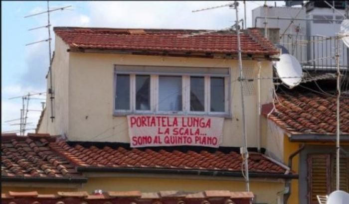 salvini striscione scala lunga.jpg